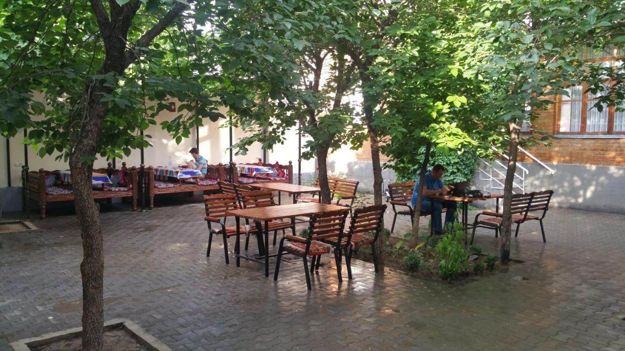 Gulnara Guesthouse Tashkent Exterior photo